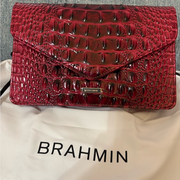 Brahmin Wendy in Merlot Ombre Melbourne Croc-Embossed Crossbody Bag NWT & dusty - Picture 2 of 8